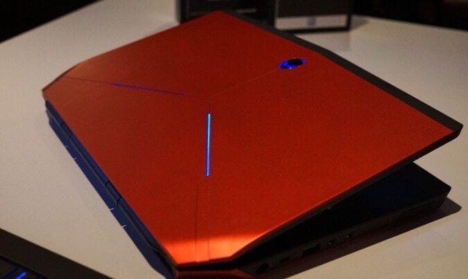 Layar OLED Untuk Laptop Kelas Gaming Alienware 13